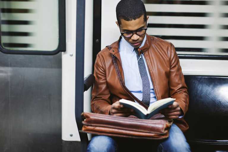 The 25 Best Business Books for College Students