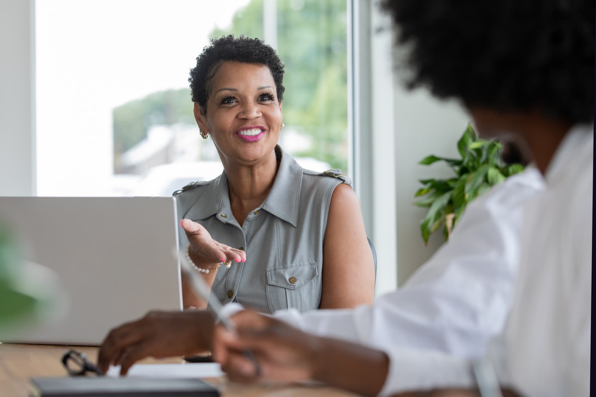 How to Grow as an HR Leader: 5 Tips From Real Professionals