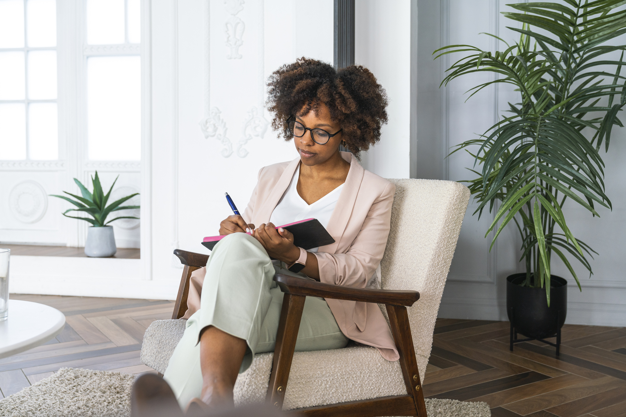 What’s the Difference Between a Counselor and a Therapist?